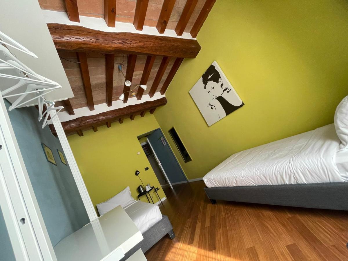 Le Camere Di Bsuites Affittacamere Parma Exterior photo