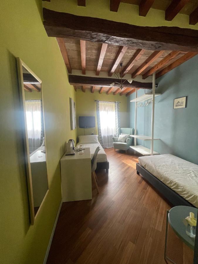 Le Camere Di Bsuites Affittacamere Parma Exterior photo