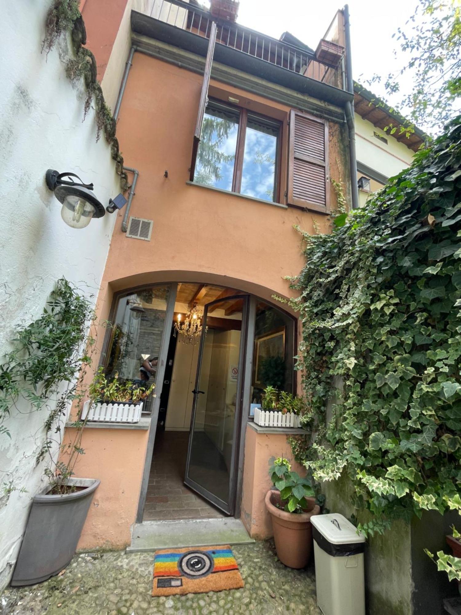 Le Camere Di Bsuites Affittacamere Parma Exterior photo