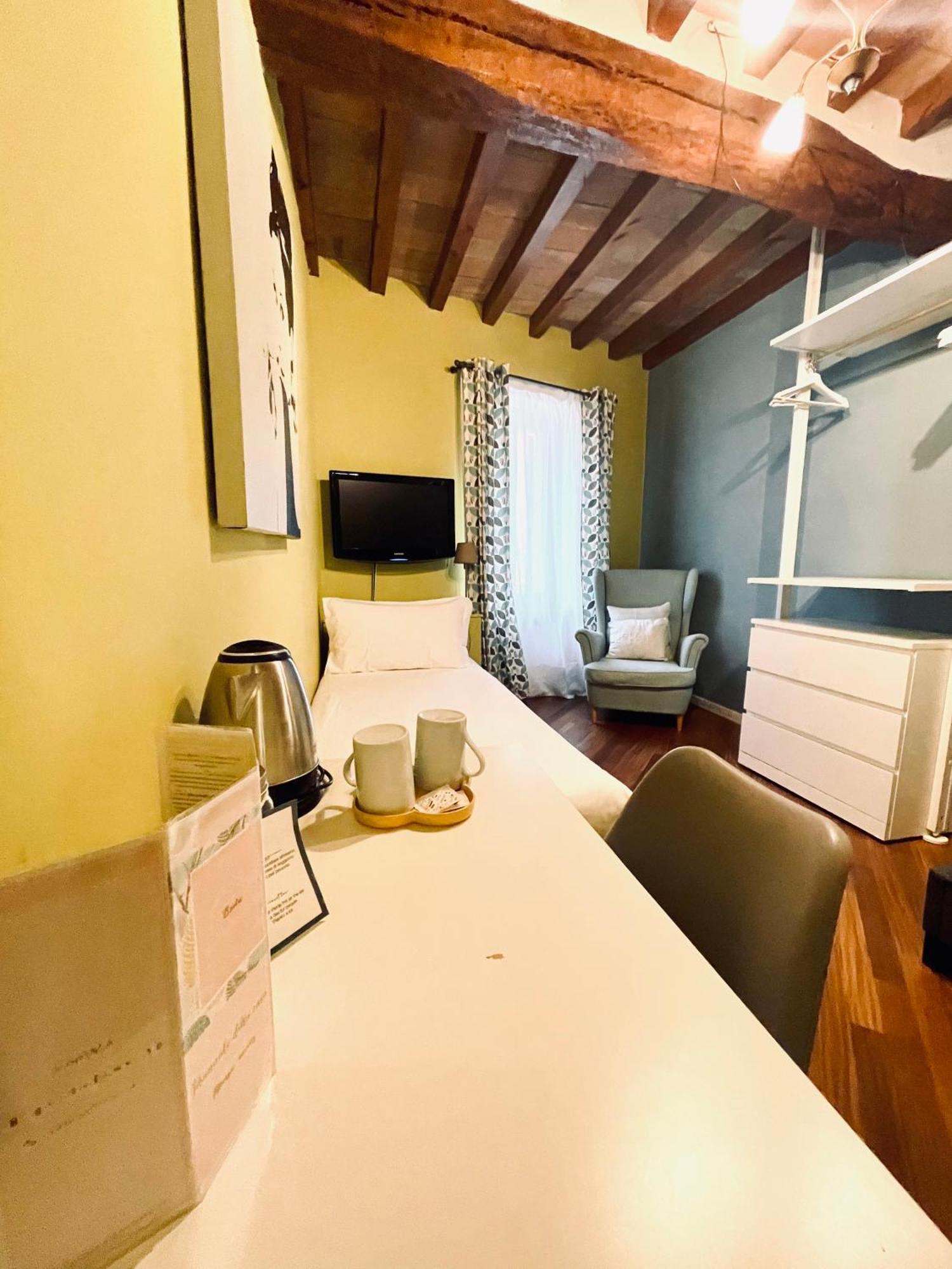 Le Camere Di Bsuites Affittacamere Parma Exterior photo